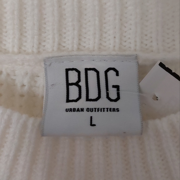 Urban Outfitters BDG Cream Sweater, Size Large - Picture 4 of 5